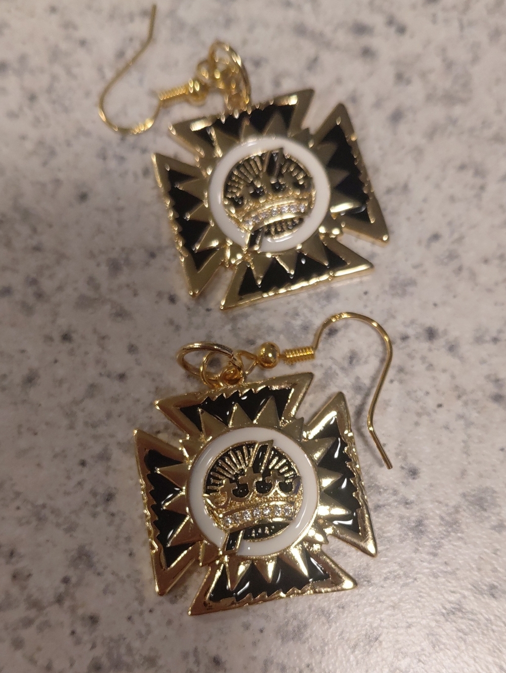 Gold and Black Sunburst Pendant Necklace and Earring Set - Picture 3 of 3
